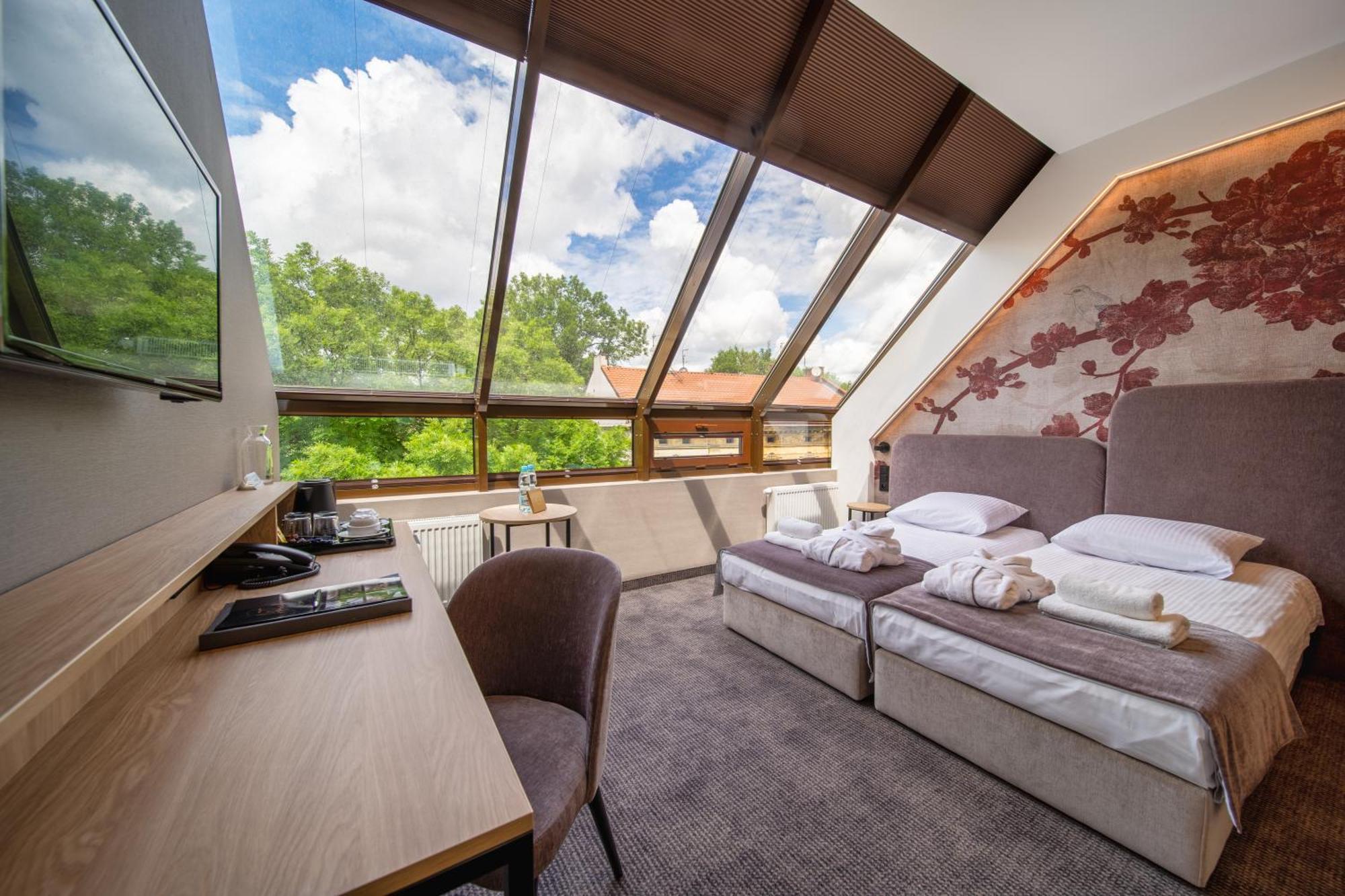 Hotel Alexander 3*